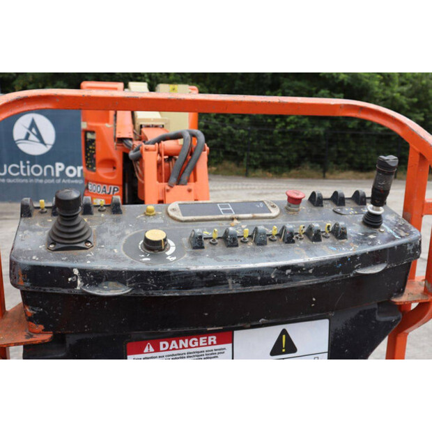 2007 JLG E300AJP-48876367