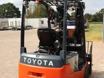 2021-toyota-8fbe18t-1480541-48876836