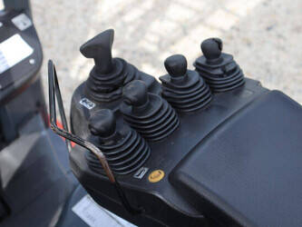 2021-toyota-8fbe18t-1480541-48876859
