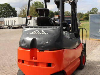 2005-linde-e30-03-600-1480542-48876872