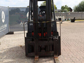 2005-linde-e30-03-600-1480542-48876874