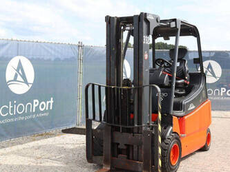 2005-linde-e30-03-600-1480542-48876875
