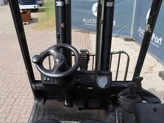 2005-linde-e30-03-600-1480542-48876885