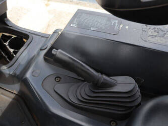 2005-linde-e30-03-600-1480542-48876895