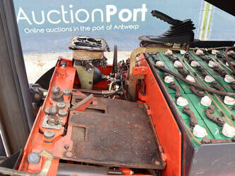 2005-linde-e30-03-600-1480542-48876899