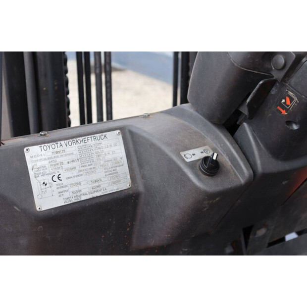 2010 Toyota 7FBMF35-48877038