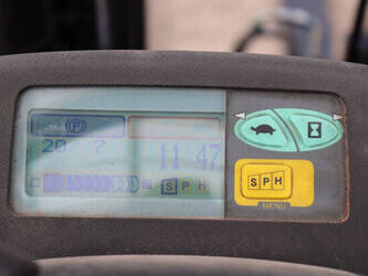 2010-toyota-7fbmf35-1480546-48877040