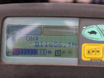 2010-toyota-7fbmf35-1480546-48877041