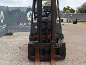2005-linde-e30-03-600-1480550-48877173