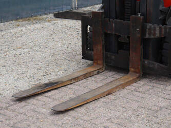 2005-linde-e30-03-600-1480550-48877175