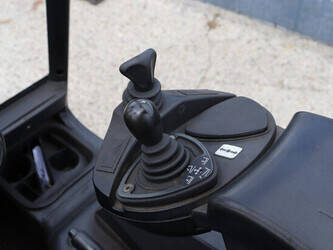 2005-linde-e30-03-600-1480550-48877191