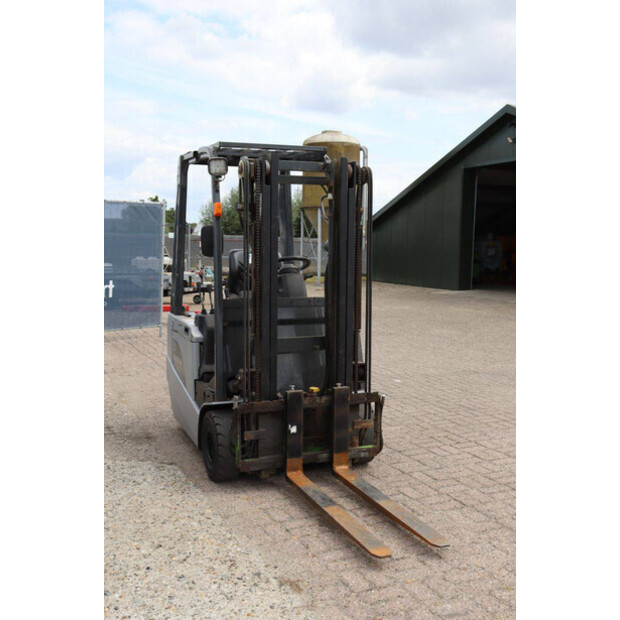 2011 NISSAN 1N1L18Q-48877570