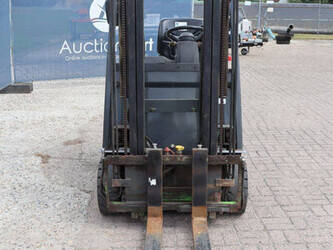 2011-nissan-1n1l18q-1480561-48877571