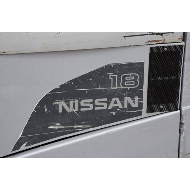 2011 NISSAN 1N1L18Q-48877576