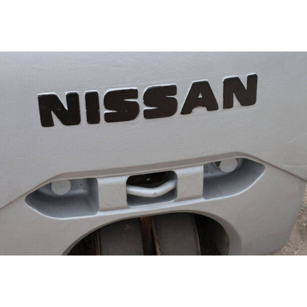 2011 NISSAN 1N1L18Q-48877578