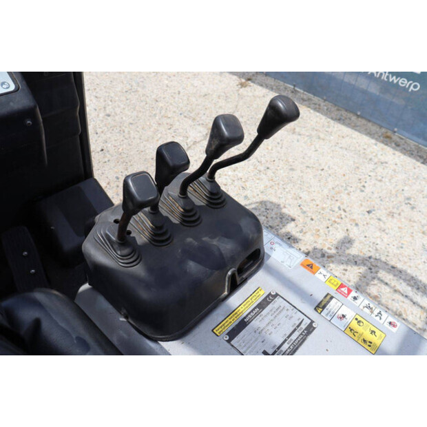 2011 NISSAN 1N1L18Q-48877588
