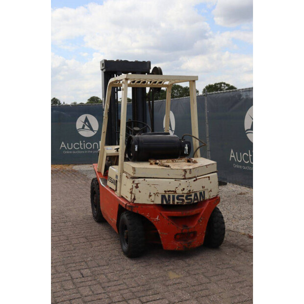 NISSAN PF02A200-48877692