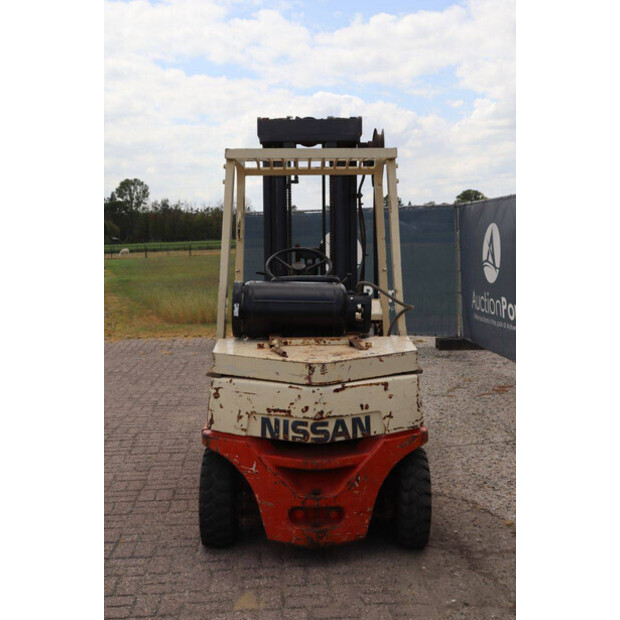 NISSAN PF02A200-48877693