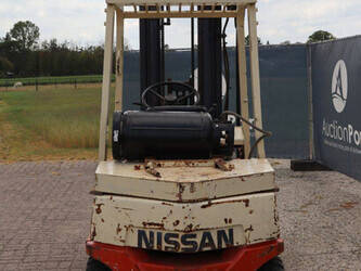 nissan-pf02a200-48877693