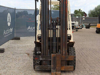 nissan-pf02a200-48877696