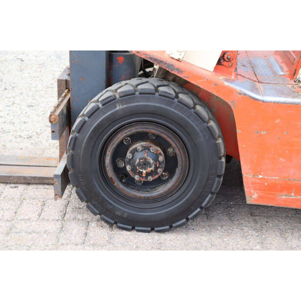 NISSAN PF02A200-48877701