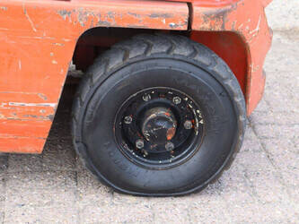 nissan-pf02a200-48877702