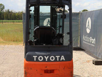 2014-toyota-8fbft16-48877808