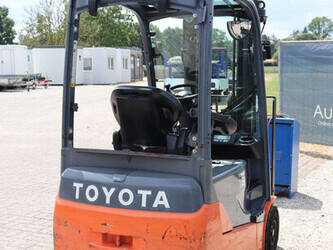 2014-toyota-8fbft16-48877809