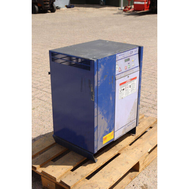 كوماتسو FB25H-1E-48877883