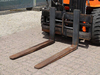 2012-mast-explorer-h30dsi-2wd-48877935