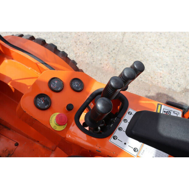 2012 Mast Explorer H30DSI 2WD-48877952