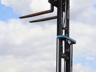 2012-mast-explorer-h30dsi-2wd-48877960