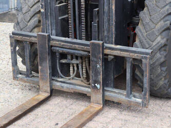 2005-manitou-mh25-4t-1480572-48877971