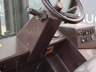2005-manitou-mh25-4t-1480572-48877980