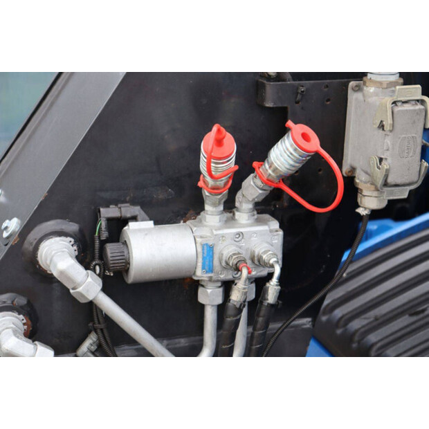 2019 New Holland LM628-48878122