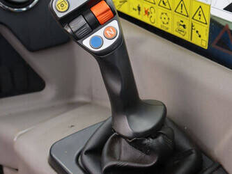 2019-new-holland-lm628-48878139