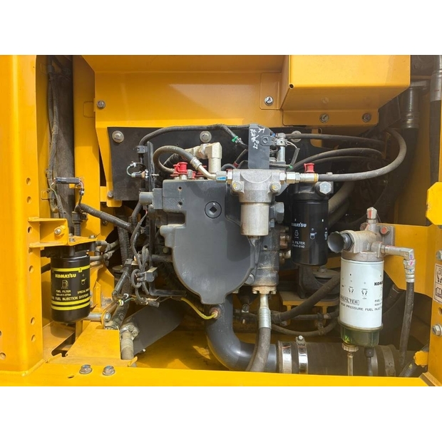 2021 Komatsu PC210LC-11-48880870
