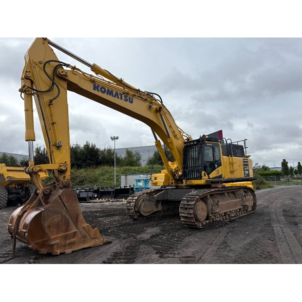 2019 Komatsu PC700LC-11-48880873