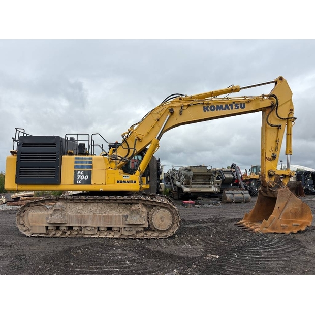 2019 Komatsu PC700LC-11-48880876