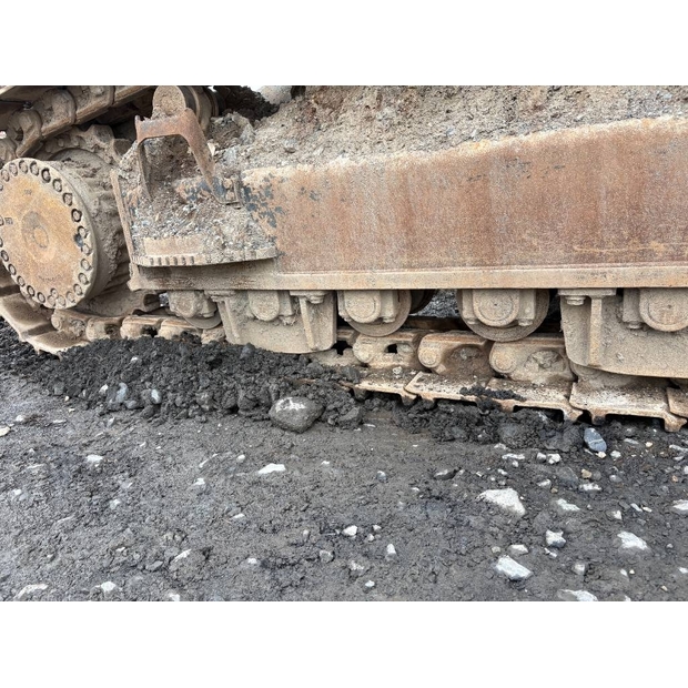 2019 Komatsu PC700LC-11-48880882