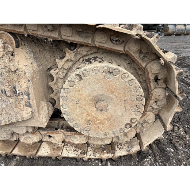 2019 Komatsu PC700LC-11-48880884