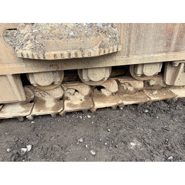 2019 Komatsu PC700LC-11-48880886