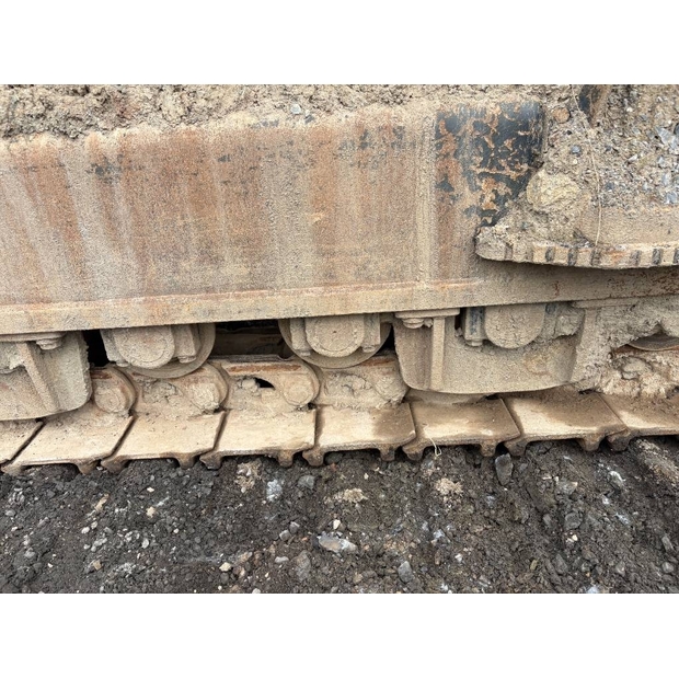 2019 Komatsu PC700LC-11-48880887