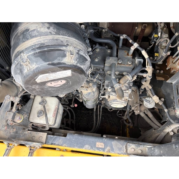2019 Komatsu PC700LC-11-48880892