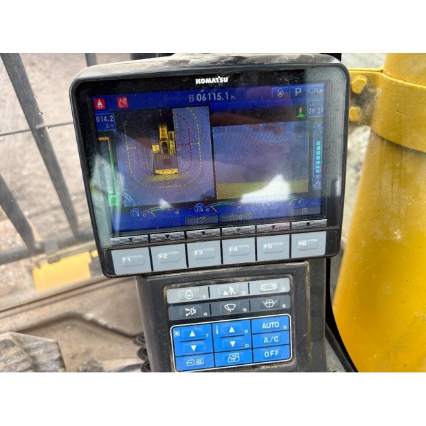 2019 Komatsu PC700LC-11-48880894