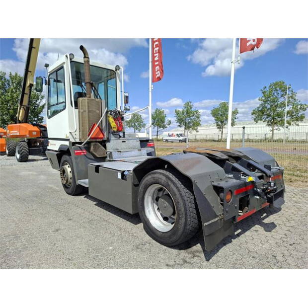 2015 Terberg YT222-48882660
