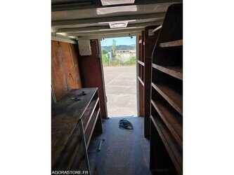2011-iveco-150e25-48884815