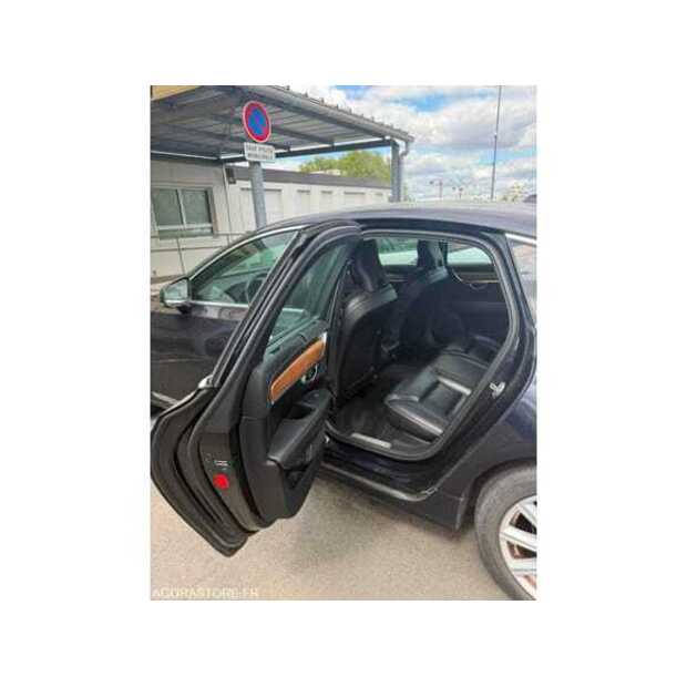 2018 Volvo S90-48884939