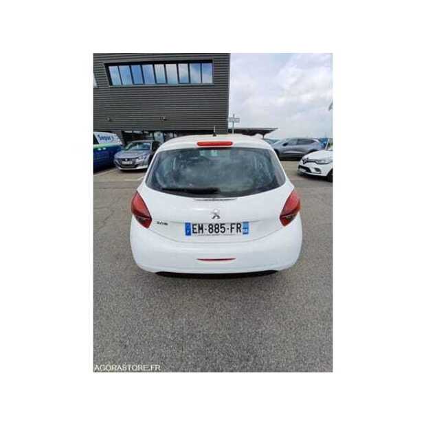 2017 Peugeot 208-48885633