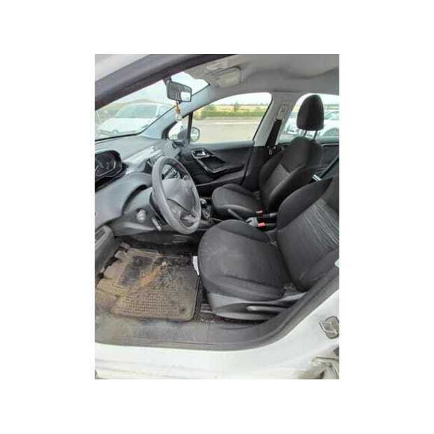 2017 Peugeot 208-48885635